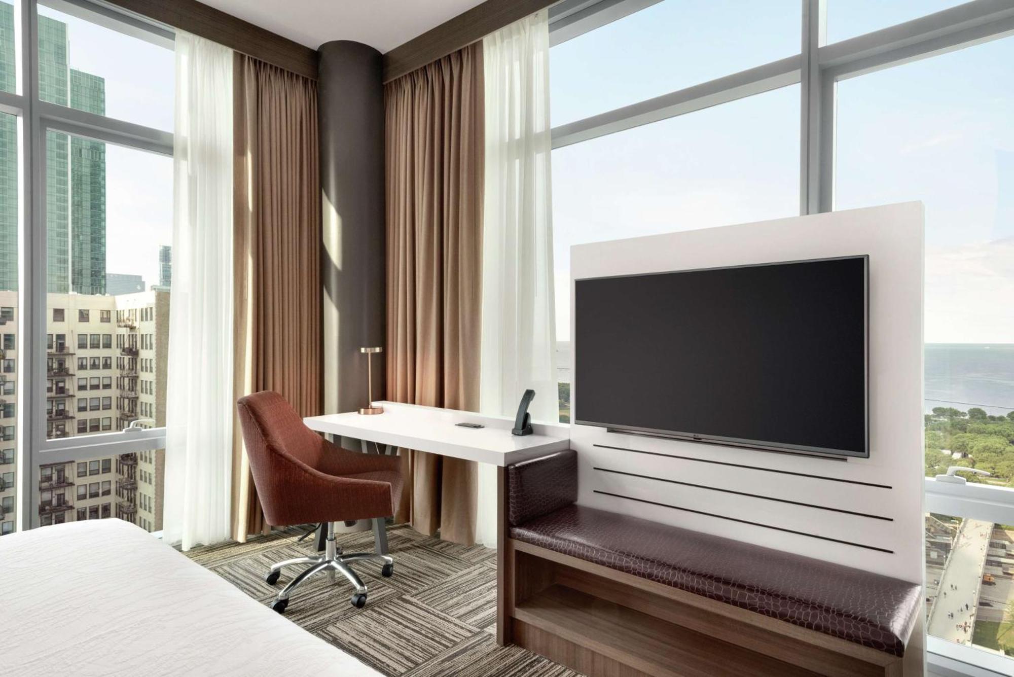 Hilton Garden Inn Chicago Downtown South Loop Экстерьер фото